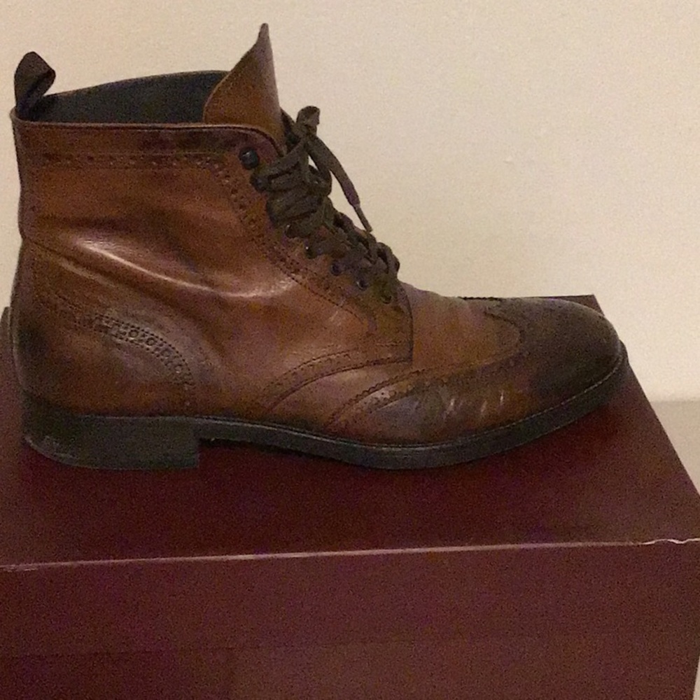 Men’s Shoes